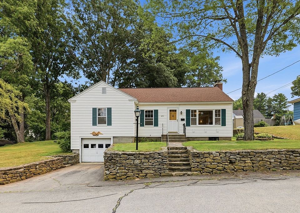 1st image of 375 Fredette St
