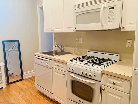 5th image of 101 W 85th St APT 6-11