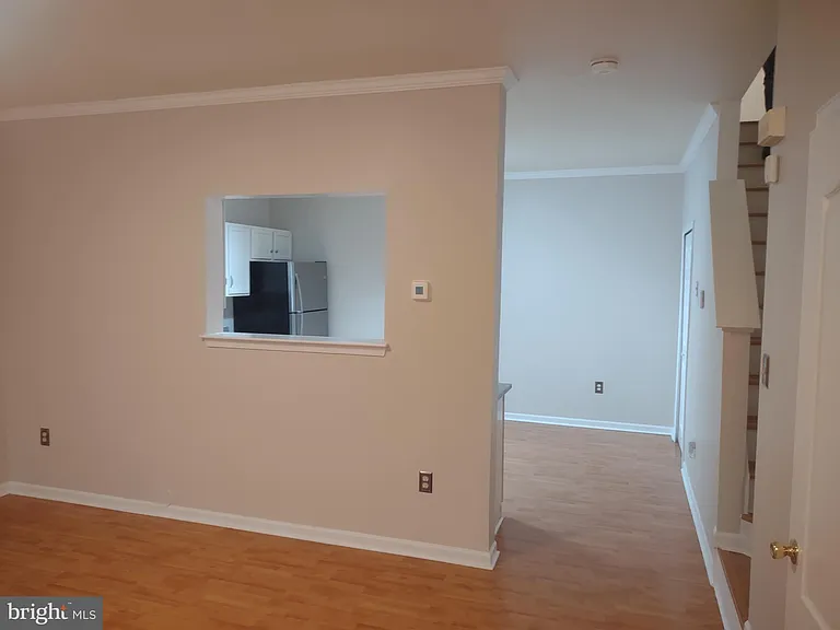 16604 Eastview Ter — Photo 11