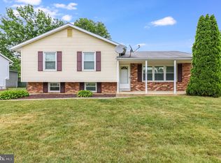 706 Manfield Rd, Newark, DE 19713