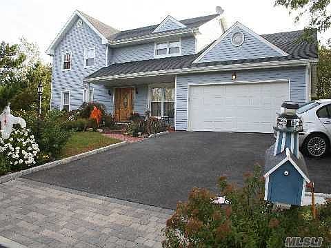 1st image of 20 Oak Point Dr W