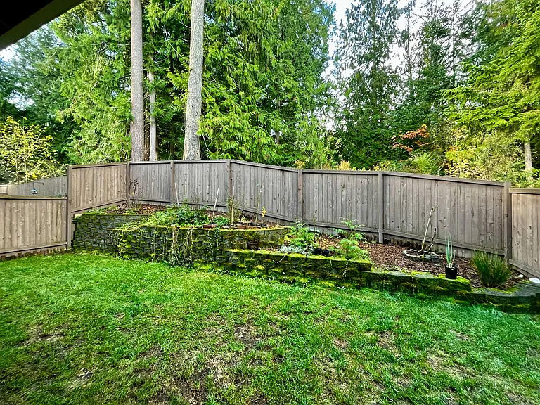 3882 Portside Dr — Photo 23