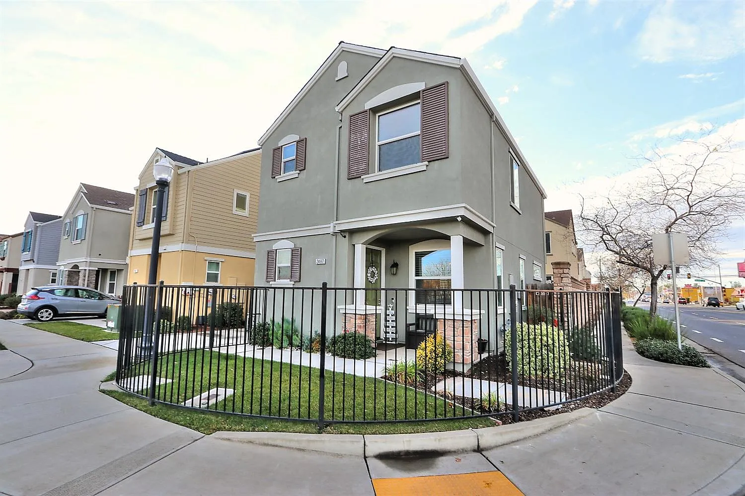 2497 Erickson St photo 1