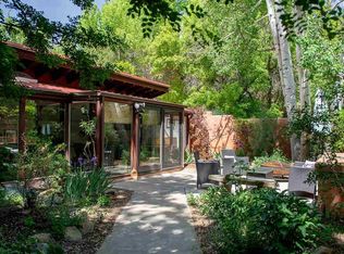 512 San Geronimo Rd, Taos, NM 87571