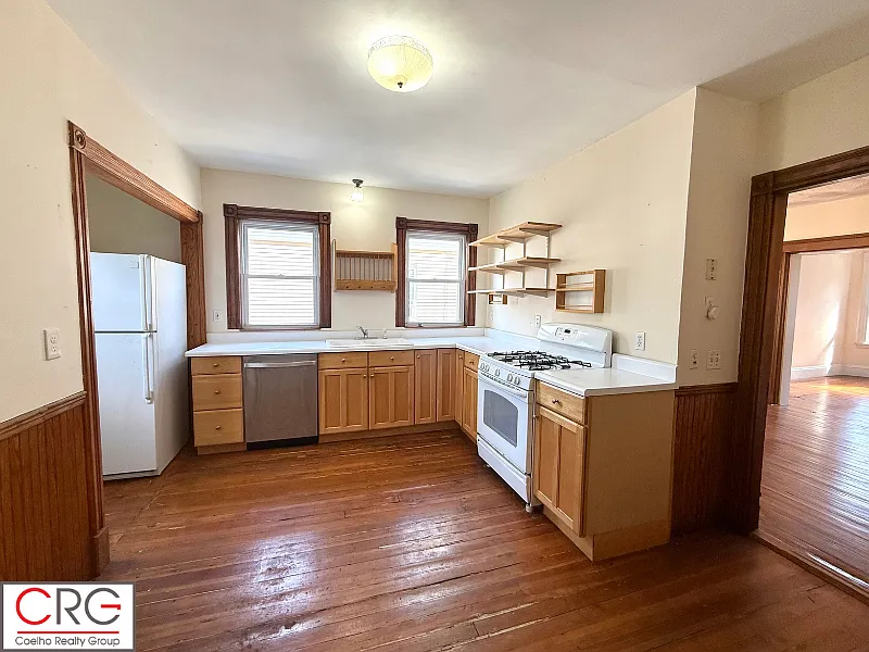 3 bed, 1.5 bath, 1600 sqft, $3,750 — Photo 4