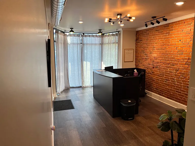 710 Columbia Ave — Photo 5