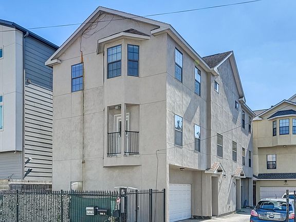 2nd image of 4323 Marina St Unit A
