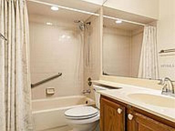 4th image of 5713 Parkview Point Dr
