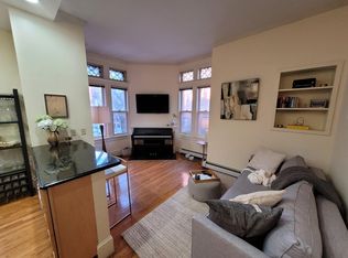 196 Commonwealth Ave #3, Boston, MA 02116