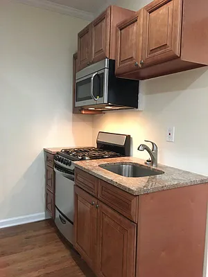 Rented by Bohemia Realty Group | media 27