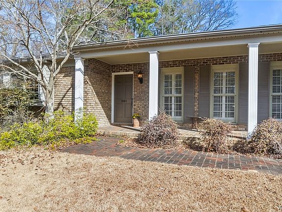 2nd image of 1004 Princeton Pl