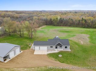 1832 Rich Meadows Dr, Hastings, MI 49058