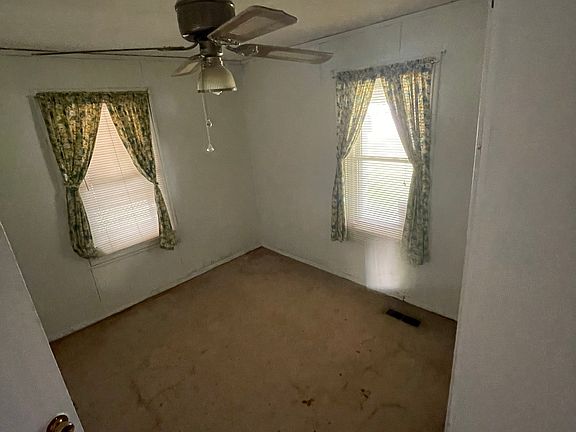 4th image of 209 Schepman Ave