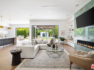 11943 Victoria Ave, Los Angeles, CA 90066