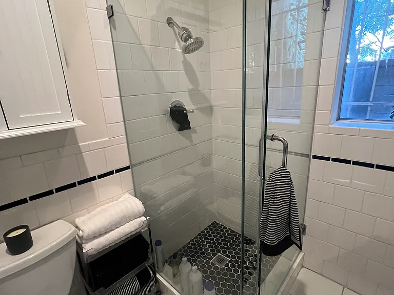 532 S Irving Blvd #1 — Photo 8
