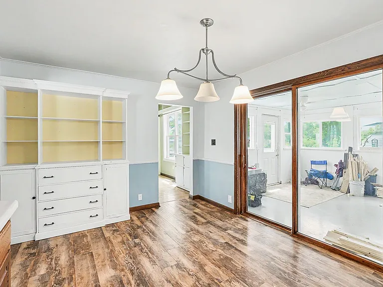 1203 Main St — Photo 15