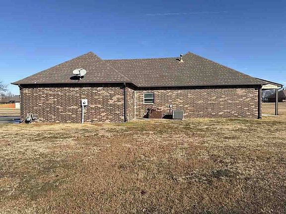 3rd image of 10 Ranch Acres Rd