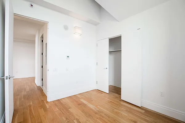 Rented by Nooklyn NYC LLC | media 11