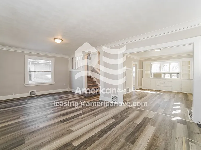 1522868_004_living_room_13679396.jpg
