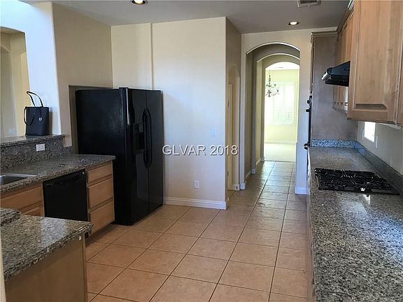 2nd image of 429 Mystic River St