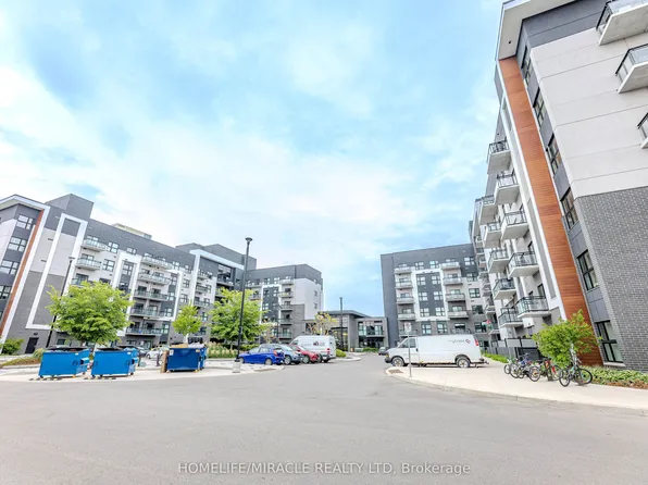 102 Grovewood Cmn #215, Oakville, ON L6H 0X2