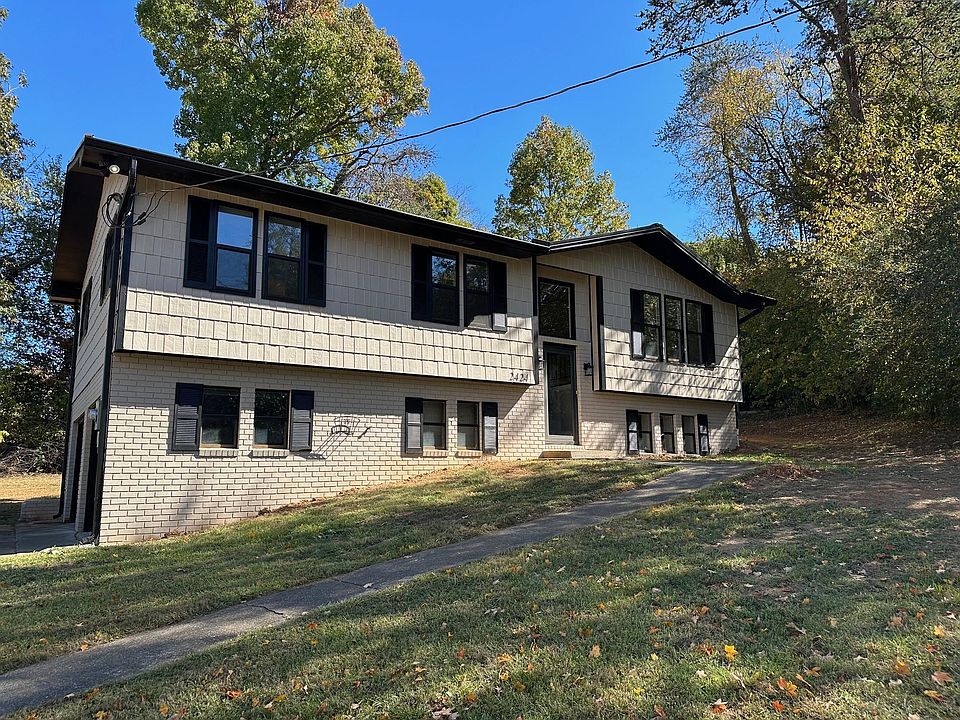 1st image of 2424 Southview Dr