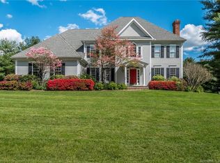 5 Ardsley Way, Simsbury, CT 06070