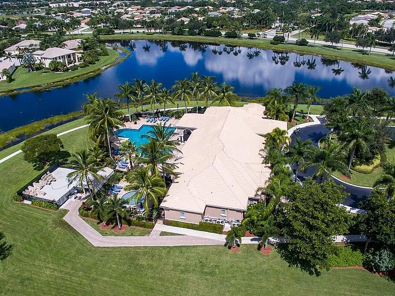11750 Osprey Pointe Cir — Photo 38