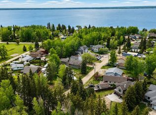 977 9th St, Ross Haven, AB T0E 1A6