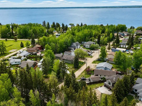 977 9th St, Ross Haven, AB T0E 1A6