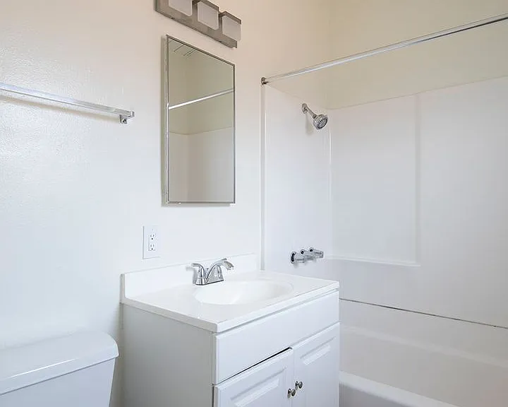 Aztec Lofts Apartments — Photo 27