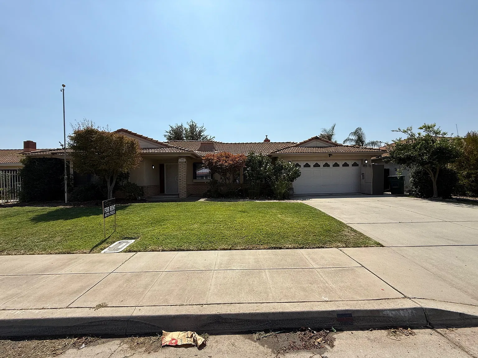 3 bed, 1843 sqft, $2,395 — Photo 1