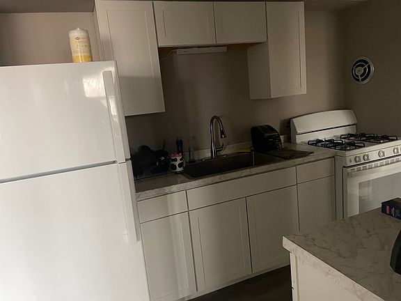 4th image of 1308 W Grandview Dr #10