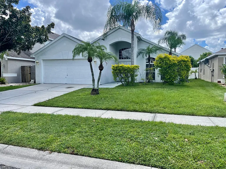 10727 Cherry Oak Cir — Photo 1