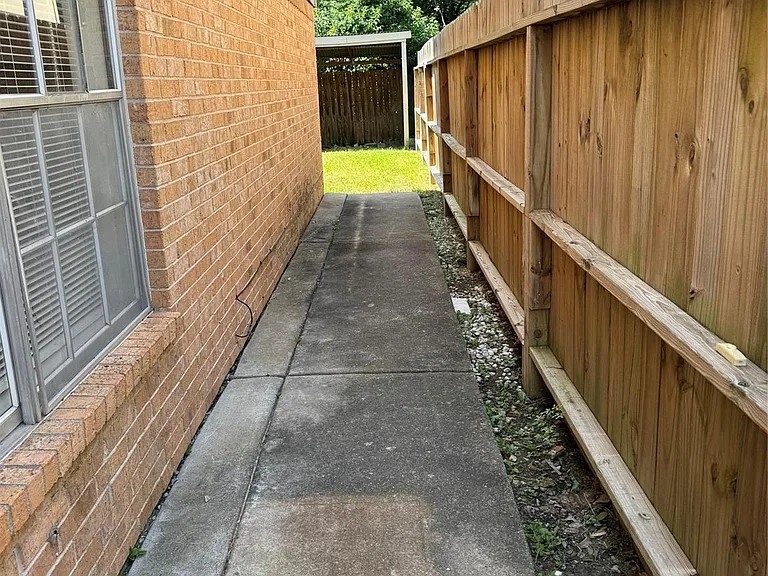 6604 Tamar Dr — Photo 14