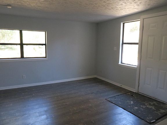 5th image of 200 Braden St