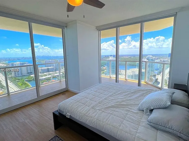 16699 Collins Ave #3808 — Photo 7