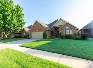 929 Riviera Dr, Norman, OK 73072