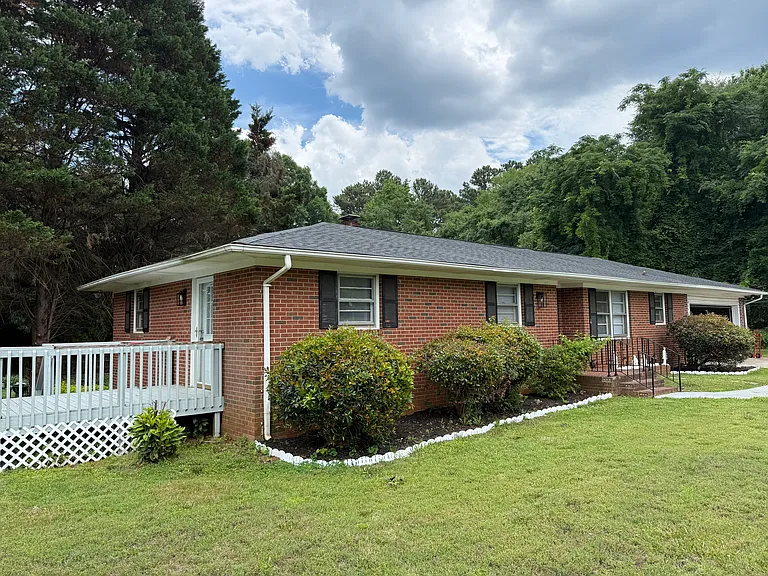 3932 Matthews Mint Hill Rd — Photo 10
