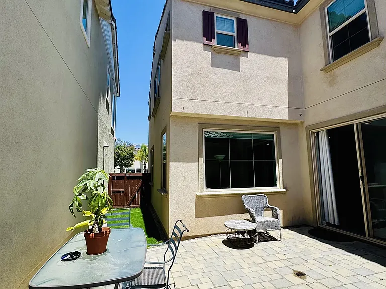 2028 Avenida Andanza — Photo 11