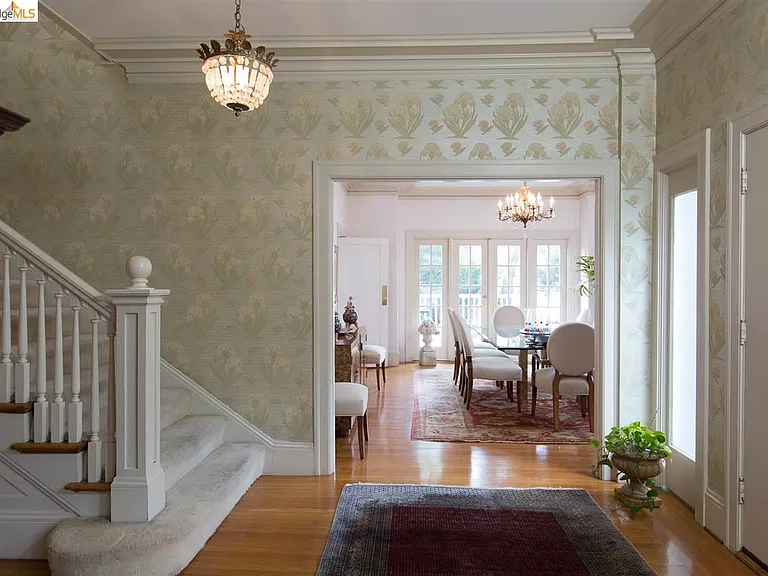 16 Craig Ave — Photo 7