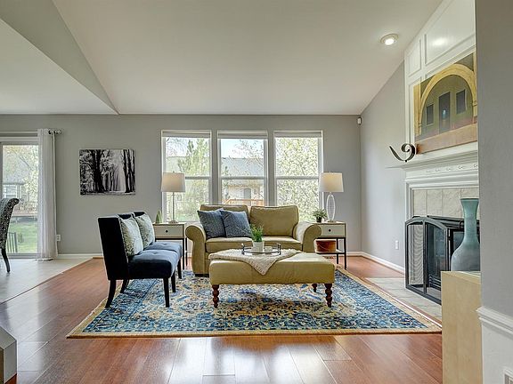 3rd image of 9939 W Avondale Cir