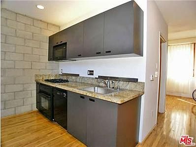 2nd image of 717 N Cahuenga Blvd APT B1