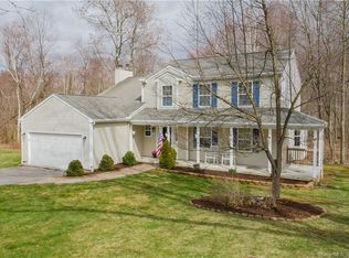 94 Spring Wood Ln, Bloomfield, CT 06002