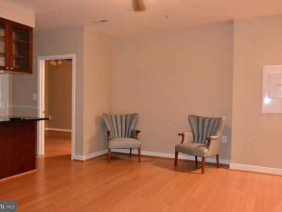 5th image of 181 E Reed Ave APT 313