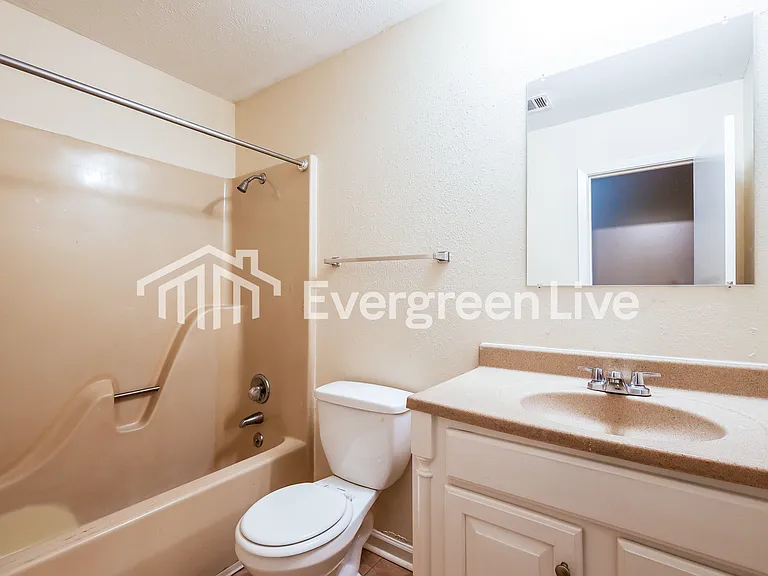 438 Terri Ln — Photo 13