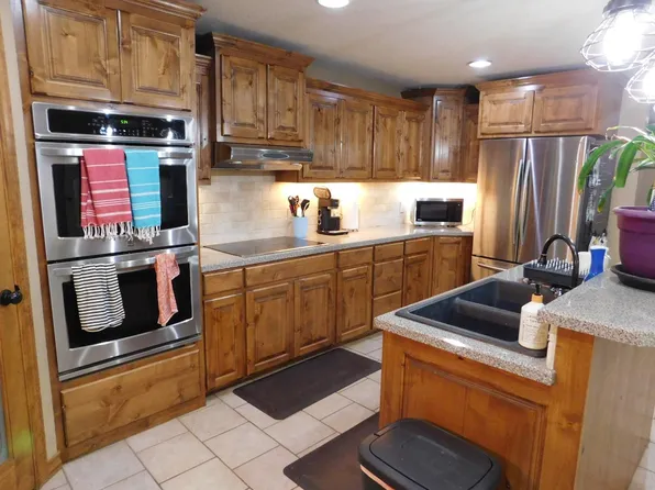 302 E Dallas St, Muleshoe, TX 79347