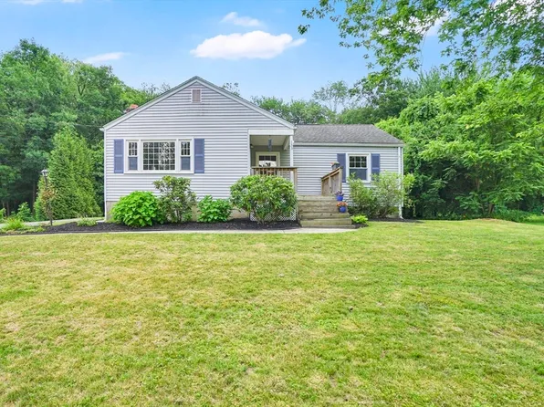 133 Mosier St, South Hadley, MA 01075