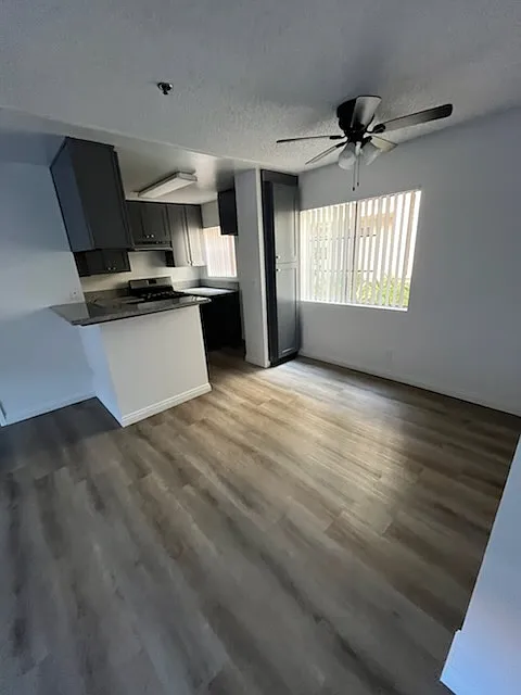 1621 Venice Blvd — Photo 3