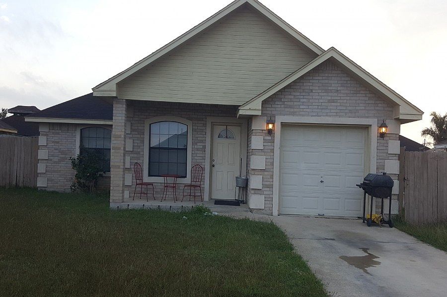 1st image of 2952 Rosewood Cir